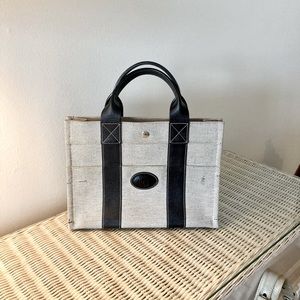 Dooney & Bourke Purse